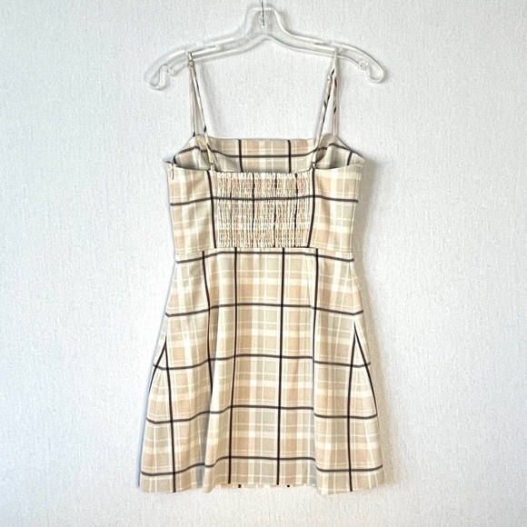 Aritzia Wilfred New Classic Smock Back Mini Dress in Plaid - Picture 4 of 14